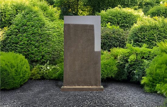 Melns granīta kapu piemineklis KKP